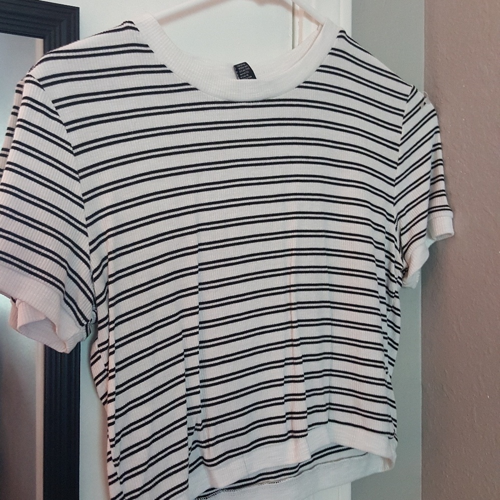 Forever 21 Crop Top Large Gently used